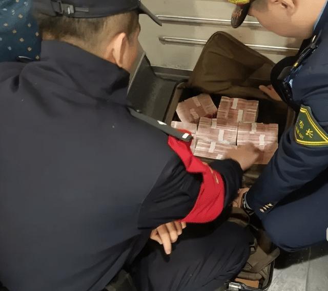 最新带现金几十万能过安检方法分析(最方便真实的象山携带现金过安检有具体规定吗方法)